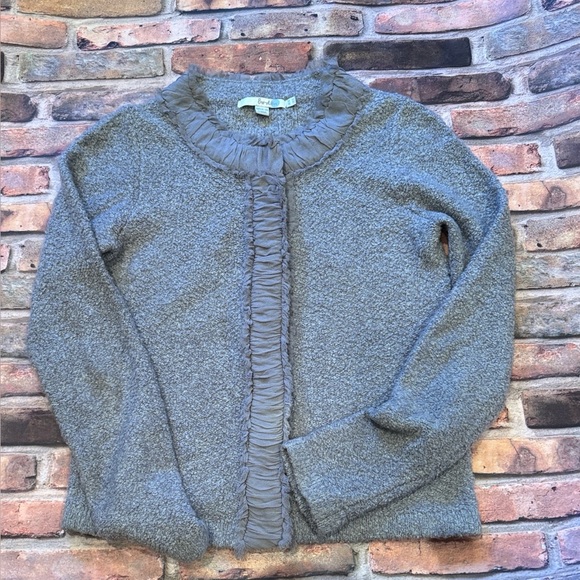Boden Sweaters - Boden Boucle Snap Front Cardigan size 6